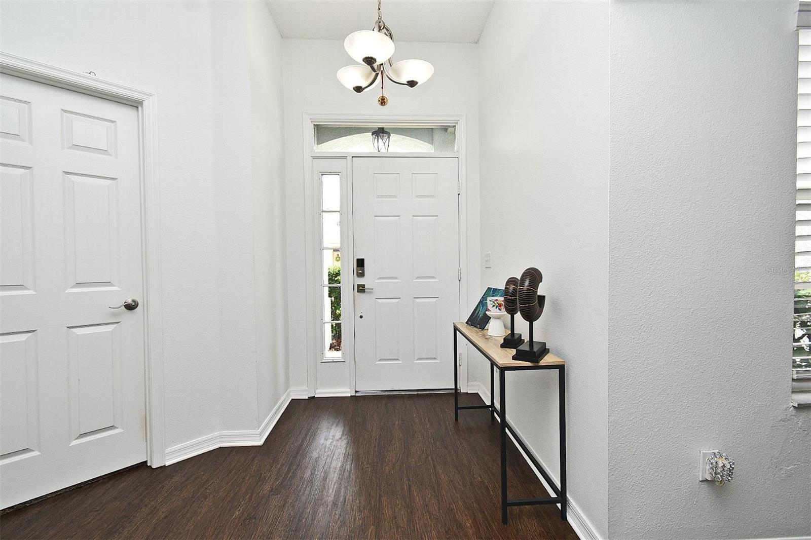 Property Photo:  213 Tavestock Loop  FL 32708 