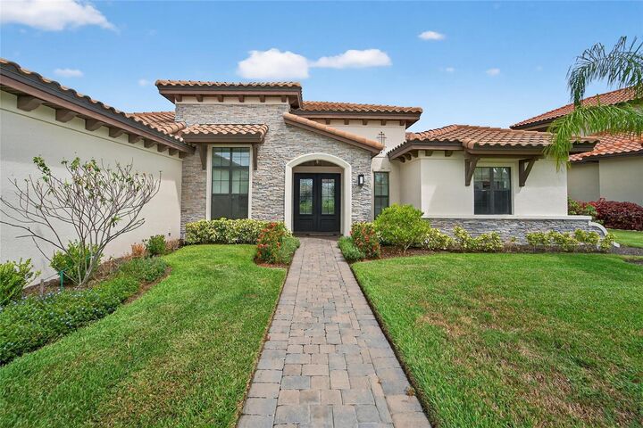 Property Photo: 3009 Sanctuary Circle FL 33803