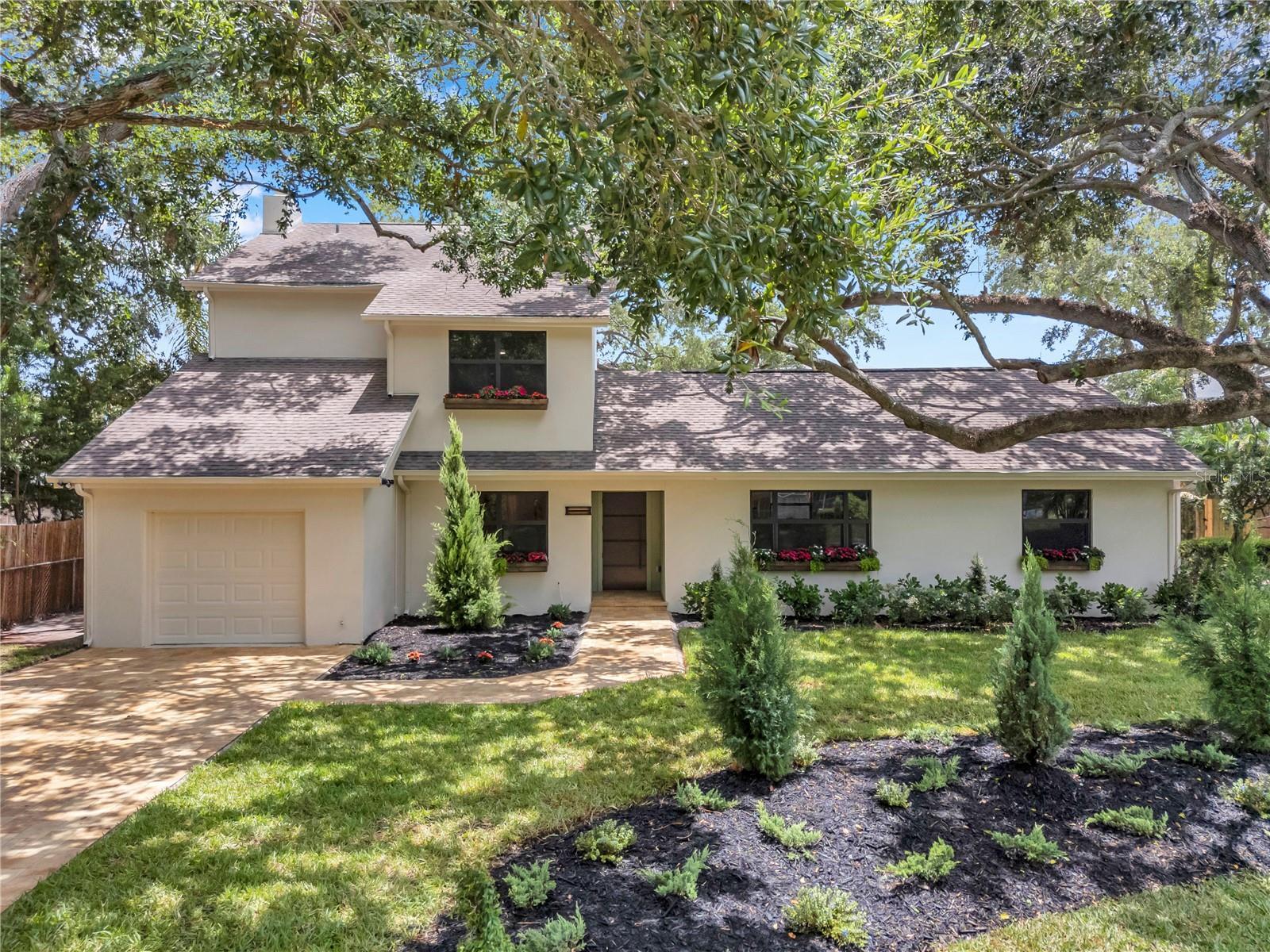 4504 W Lamb Avenue  Tampa FL 33629 photo