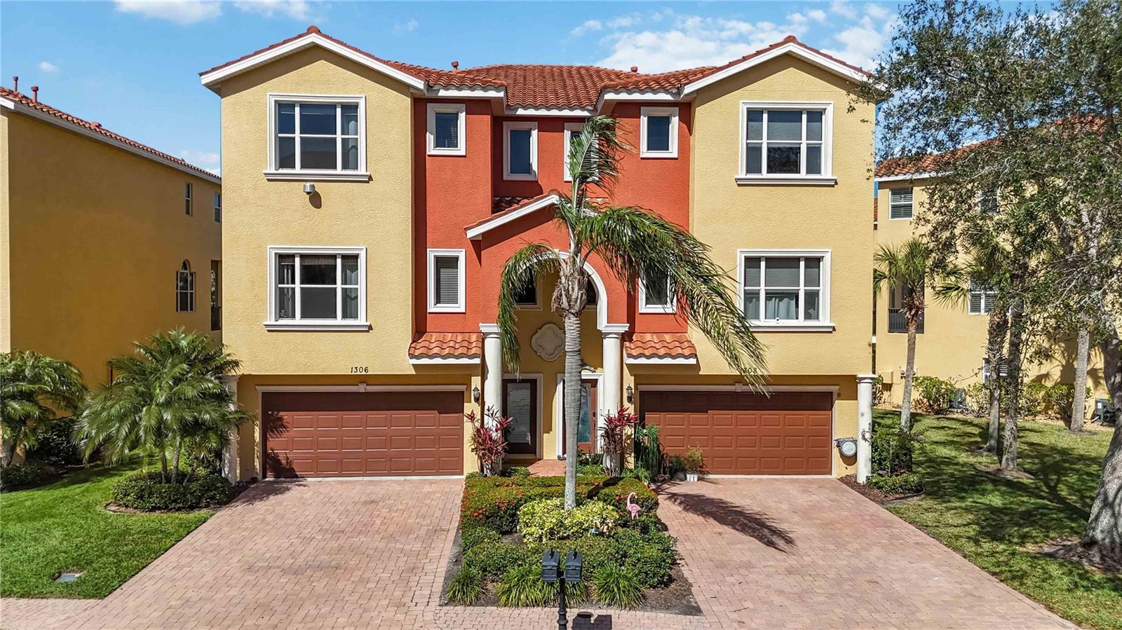 Property Photo: 1308 3rd Street Circle E FL 34221