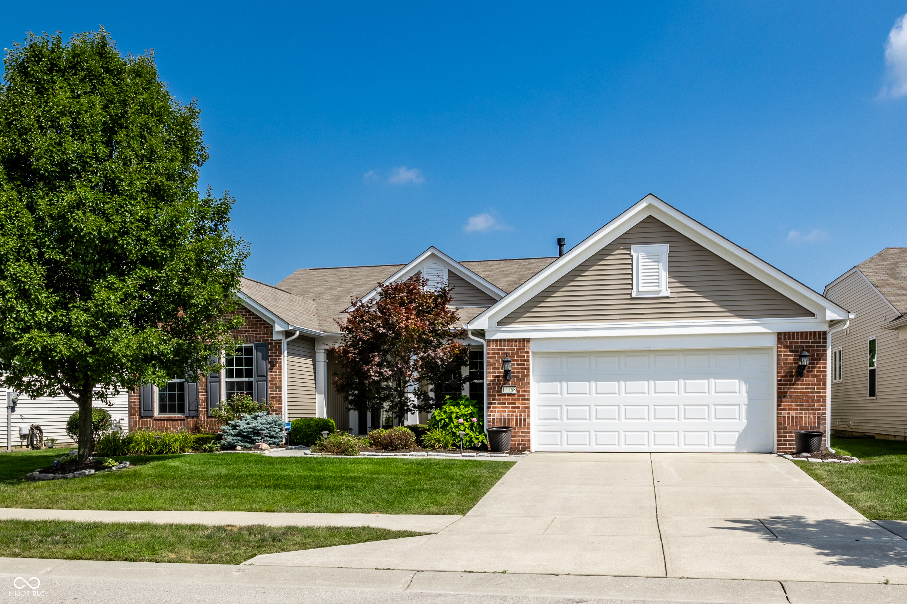 Property Photo: 16168 Vintner Drive IN 46037