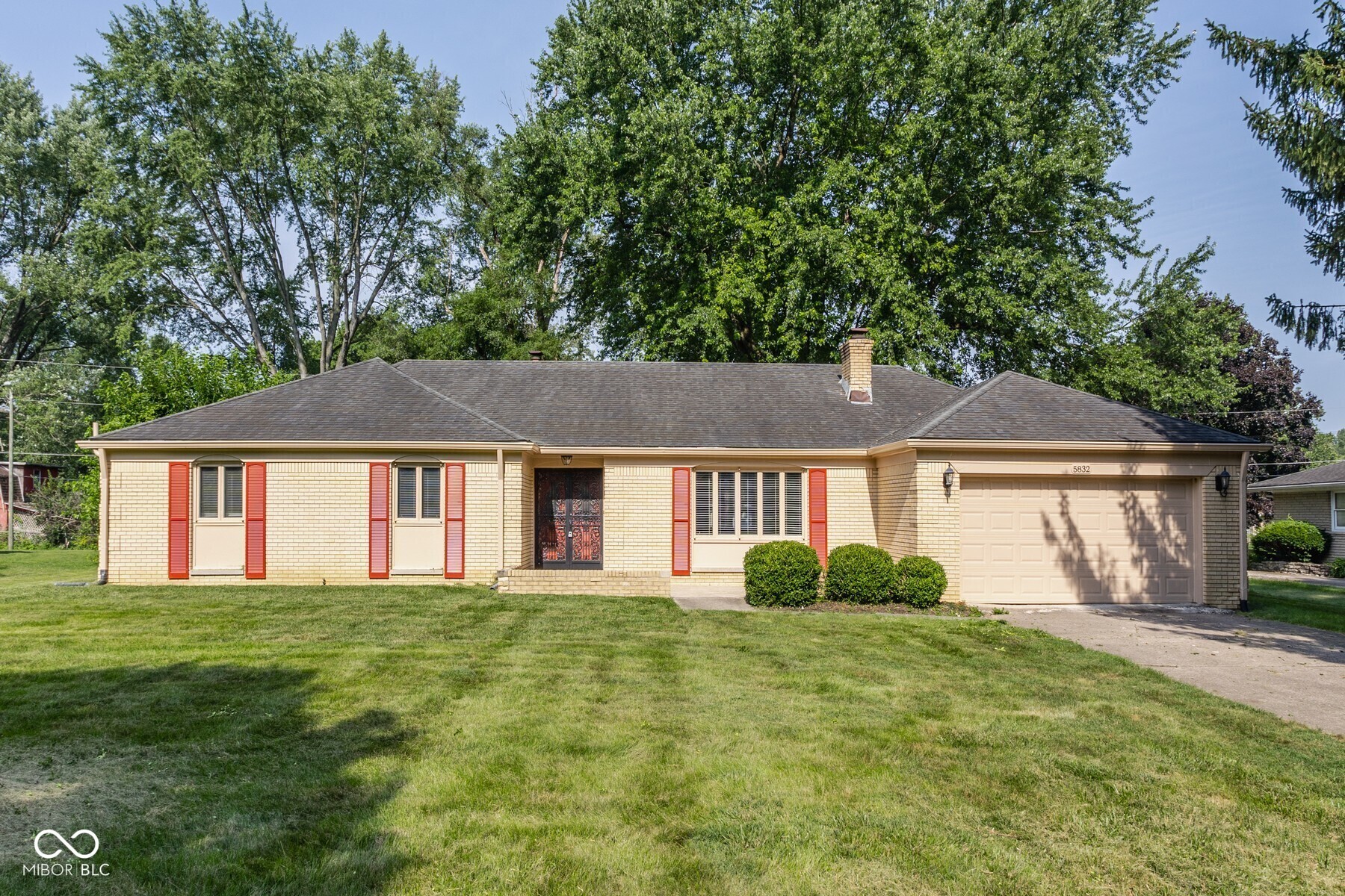 Property Photo: 5832 Grandiose Drive IN 46228