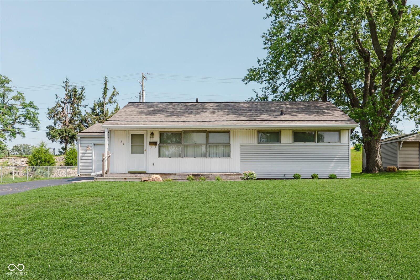 Property Photo:  126 Ursal Lane  IN 46143 