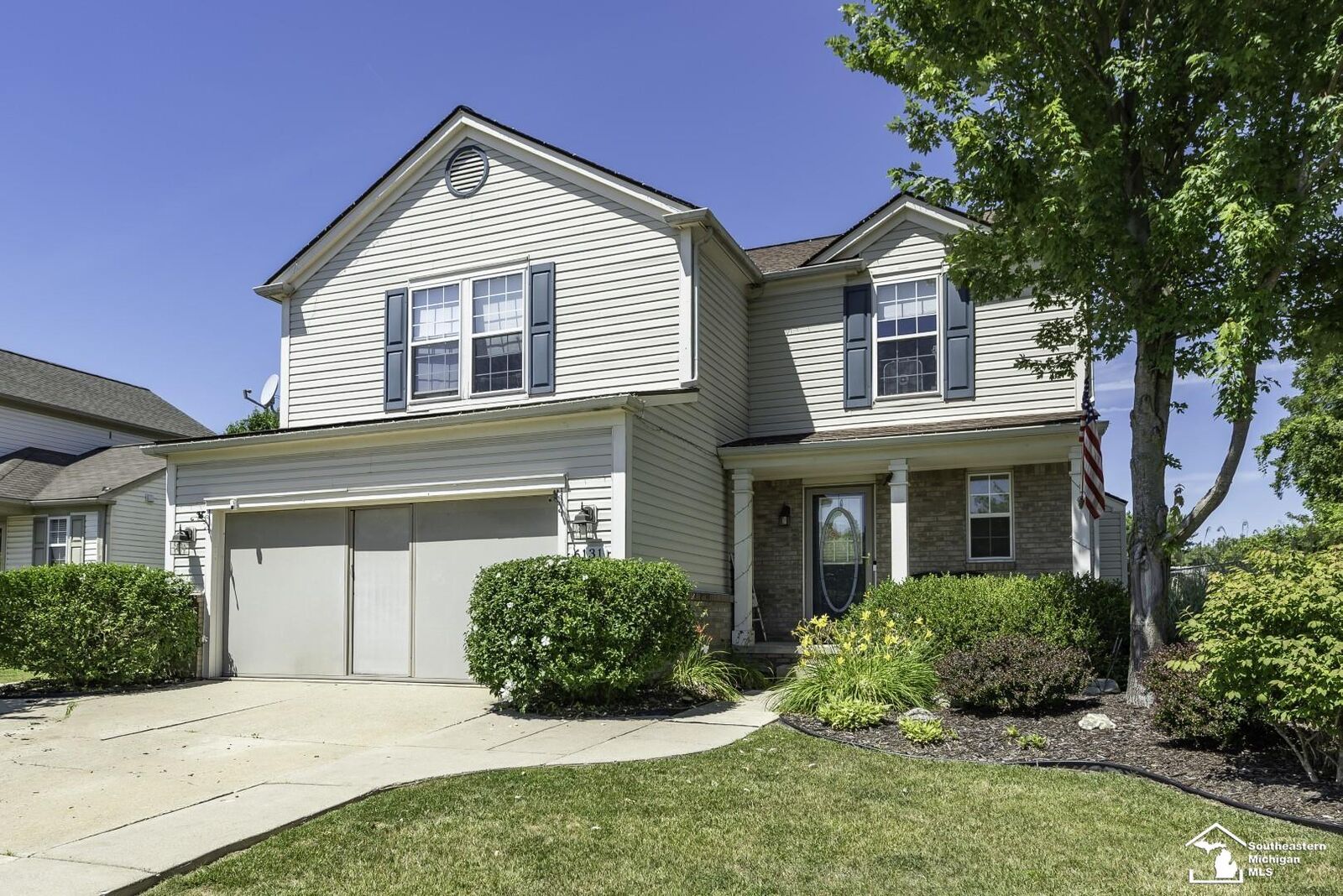 Property Photo: 6131 Creekside Circle MI 48197-9485