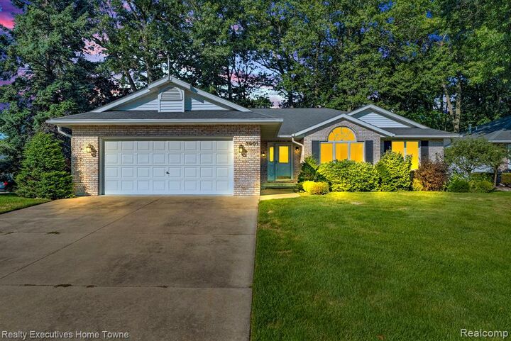 3901 Oak Hills Oak Hills Circle  Port Huron MI 48060 8626 photo
