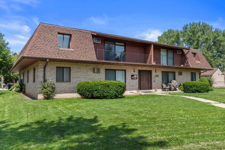 1615 S 115th Ct 5  West Allis WI 53214 photo