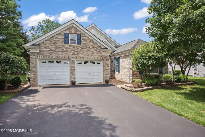 Property Photo: 15 Nottingham Way NJ 08527