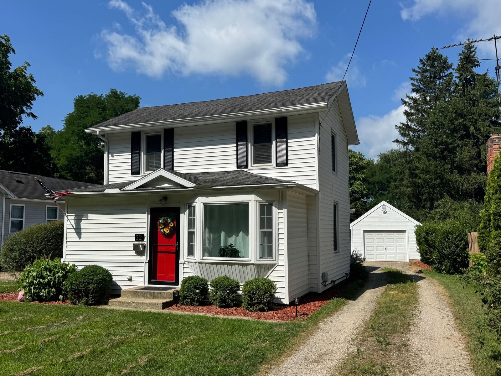 Property Photo:  32 S West Street  MI 49242 