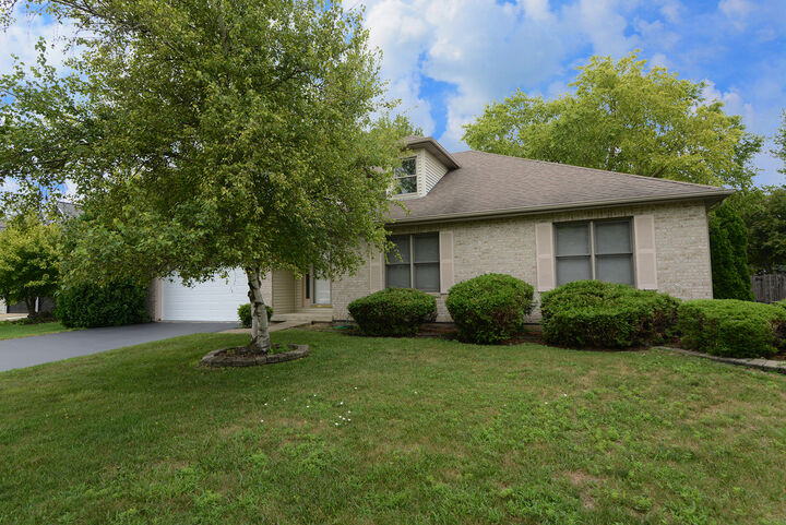 Property Photo:  406 Windsor Drive  IL 60543 