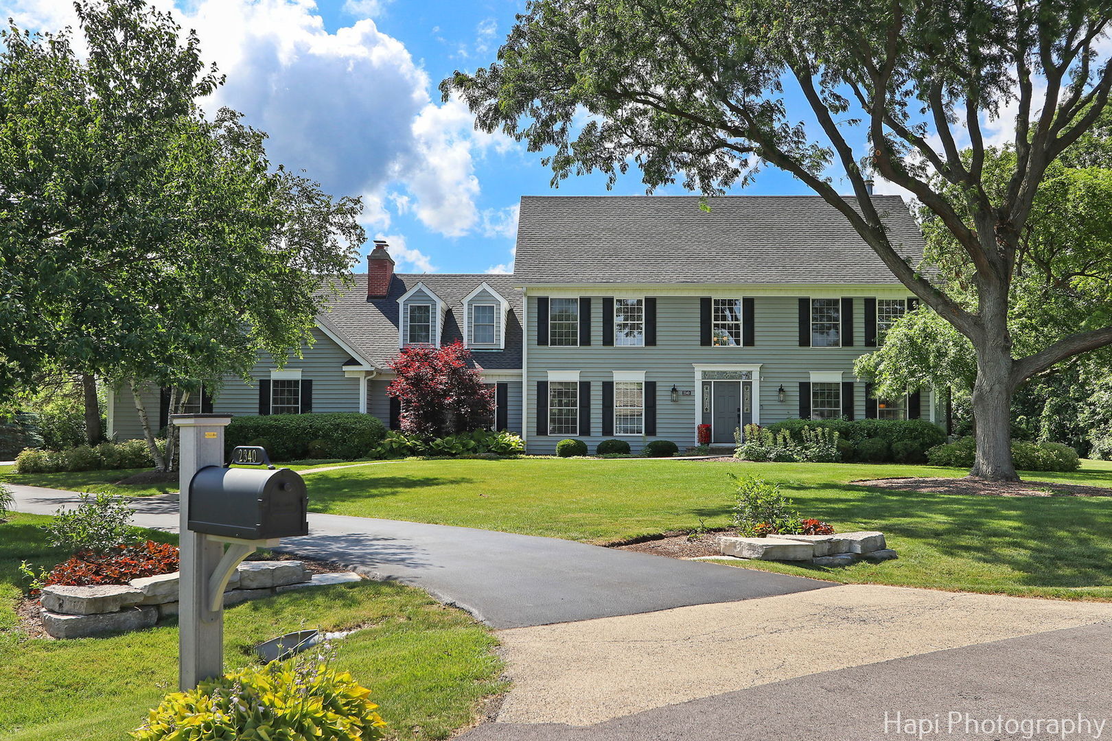 Property Photo: 2340 Huntington Lakes Drive IL 60048