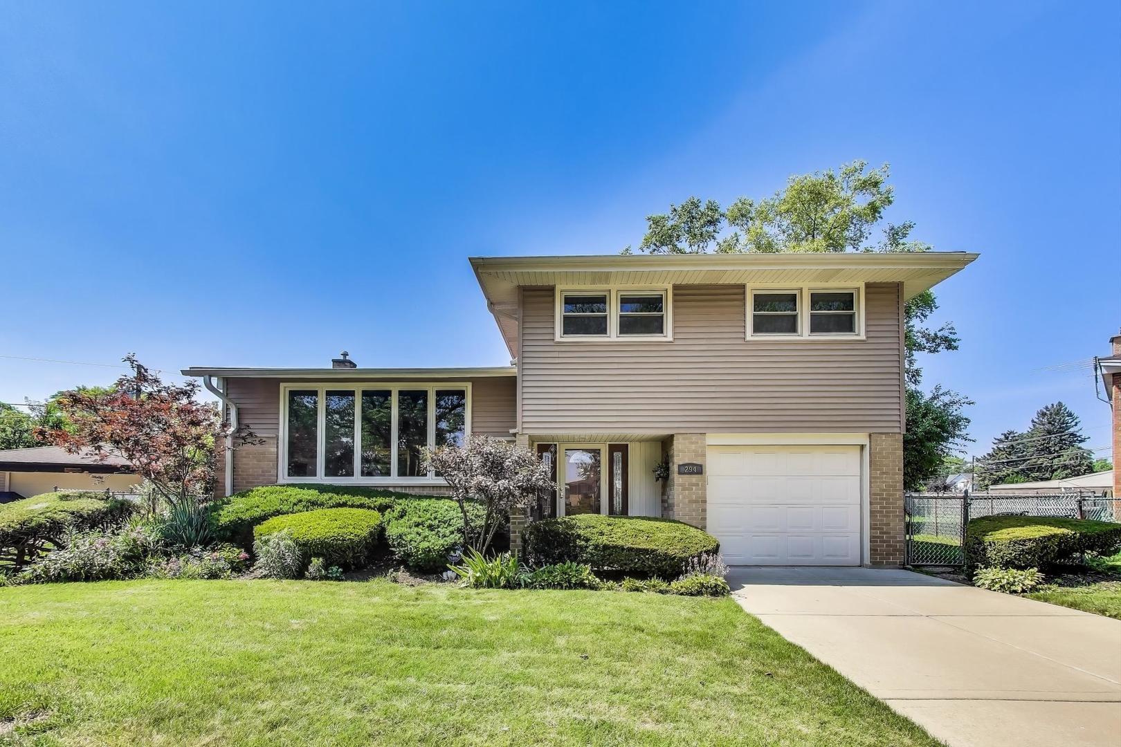 294 Lynn Court  Des Plaines IL 60016 photo