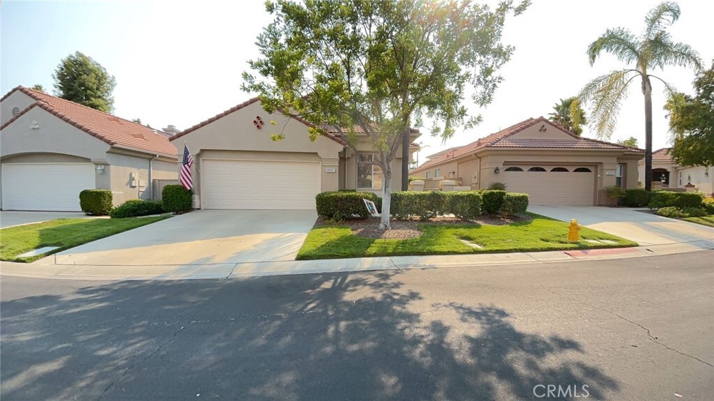Property Photo: 23727 Corte Andar CA 92562