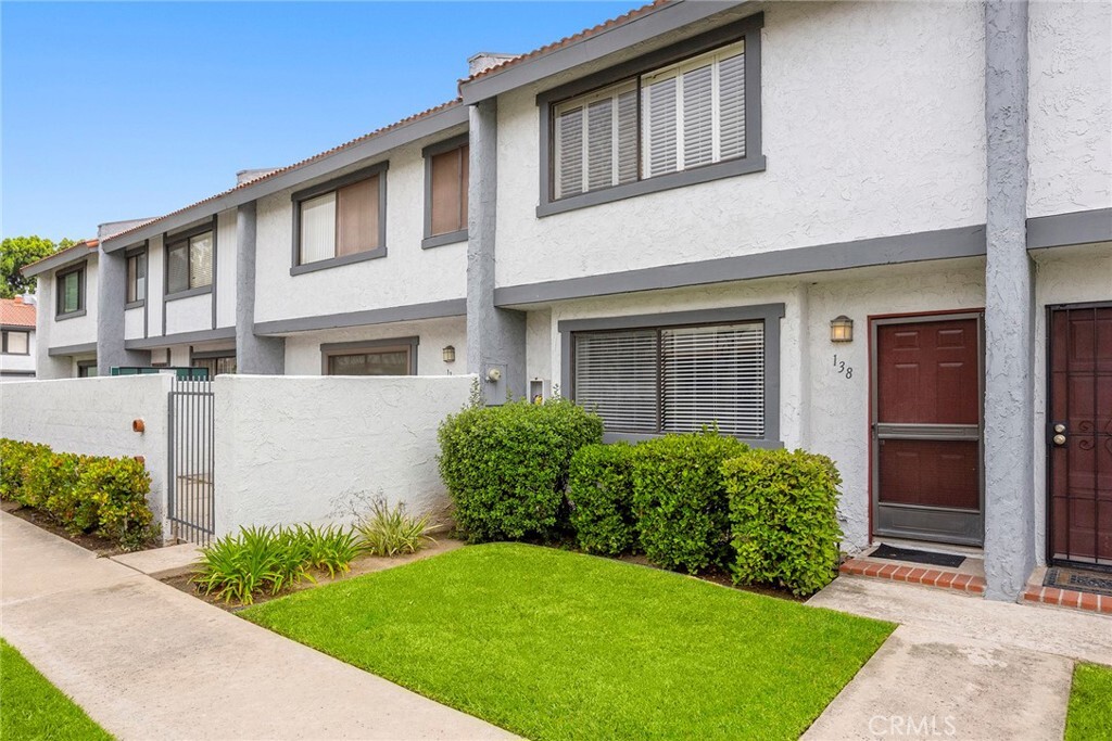 Property Photo: 1910 W Palmyra Ave 138 CA 92868