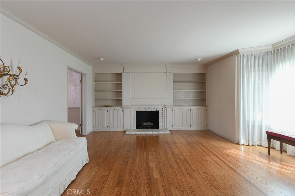 Property Photo:  5766 N Sycamore Avenue  CA 92377 