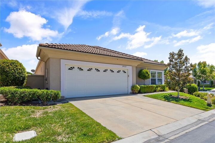 Property Photo:  24165 Calle Artino  CA 92562 
