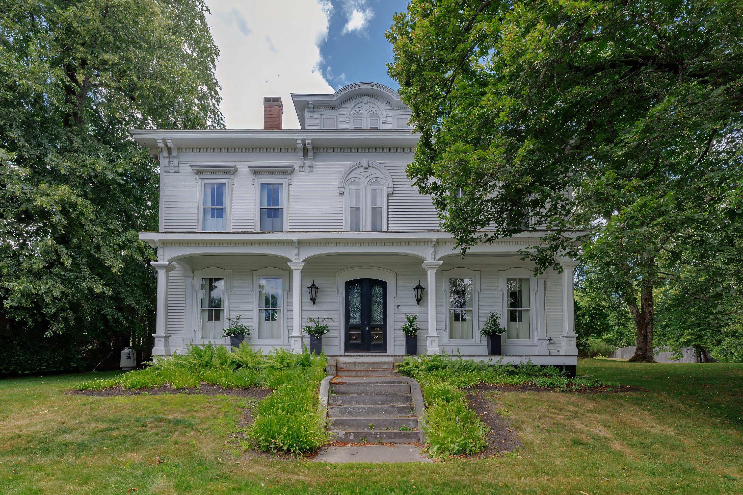 Property Photo:  80 State Street  ME 04605 