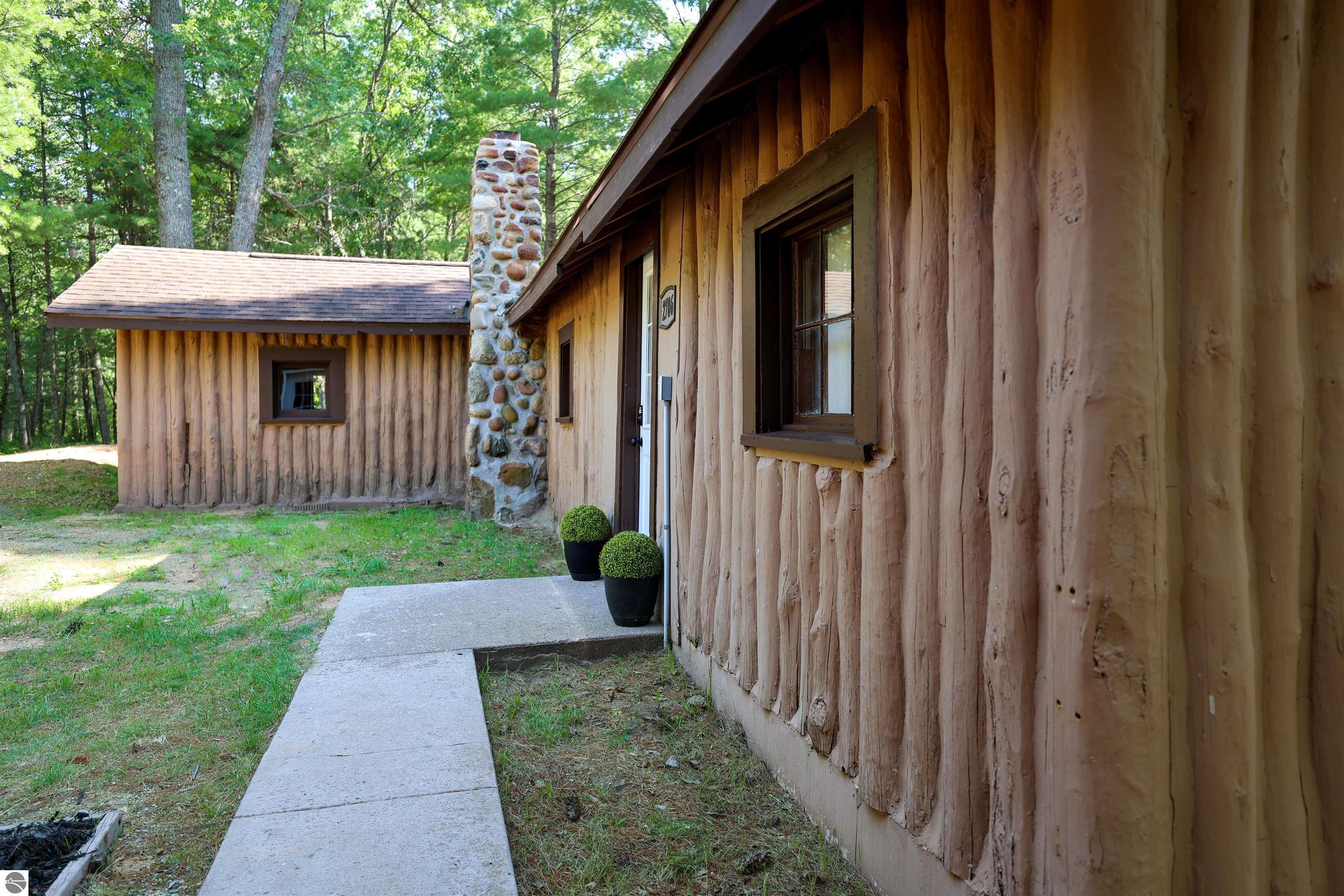 Property Photo:  2706 Newatch Avenue  MI 49738 