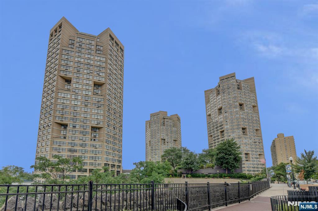 Property Photo: 7004 Boulevard East 11B NJ 07093