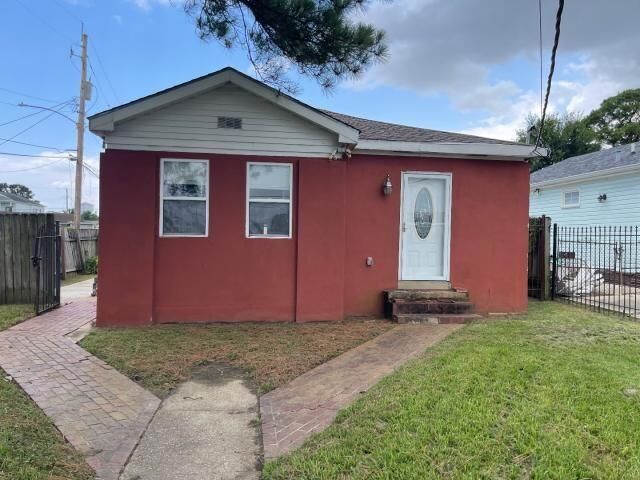 Property Photo:  9102 Oleander Street  LA 70118 