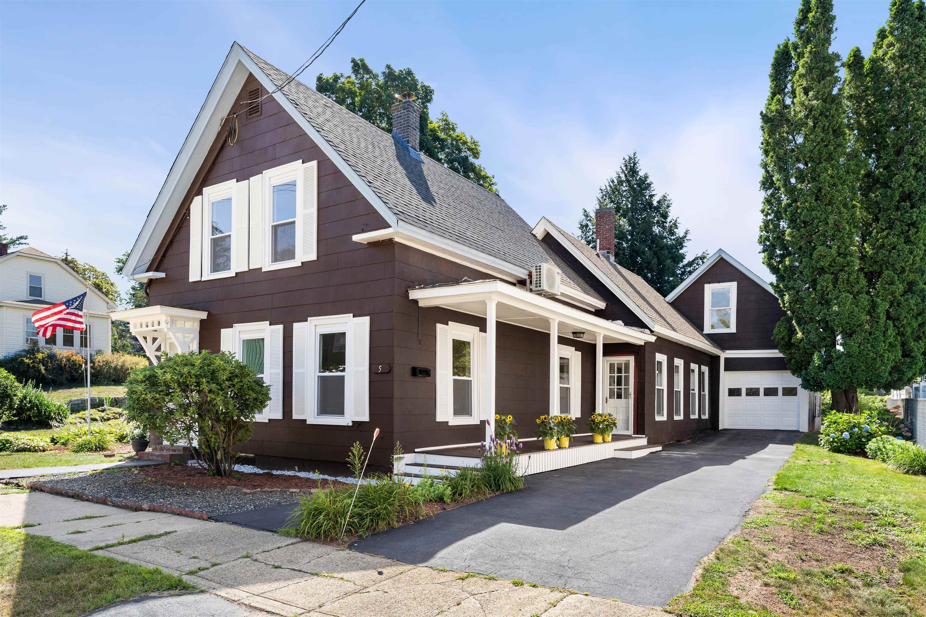 Property Photo:  5 Bartlett Street  NH 03275 