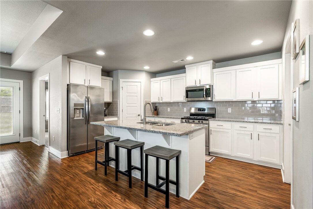 Property Photo:  2638 Suncrest Avenue  AR 72764 