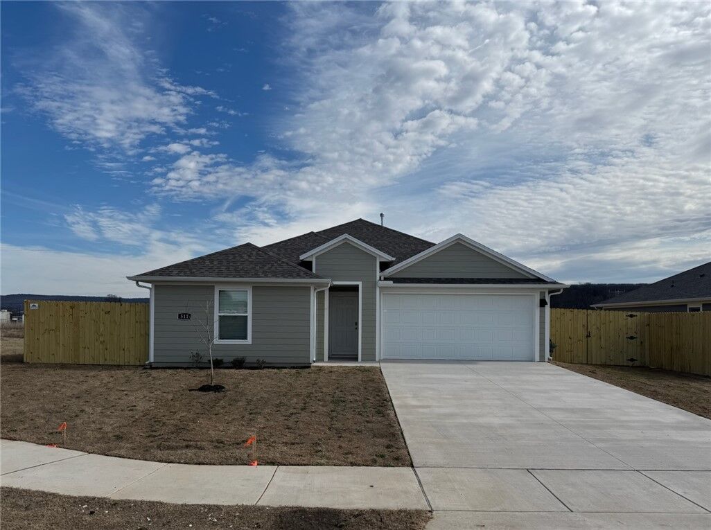 Property Photo:  511 Shepherd Street  AR 72753 