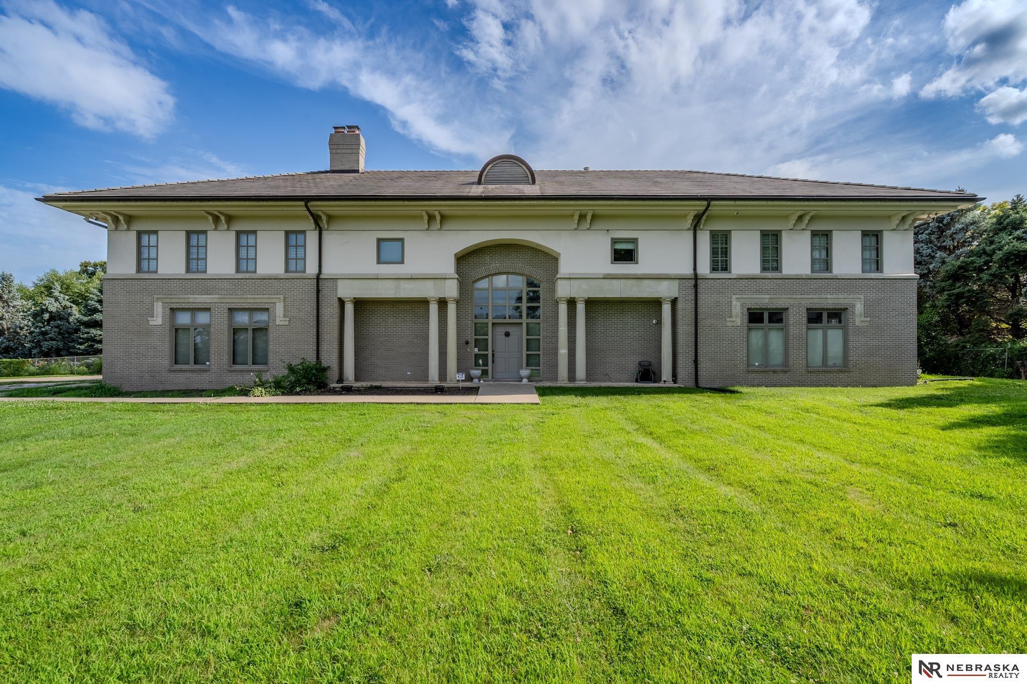 Property Photo: 412 N 96th Street NE 68114