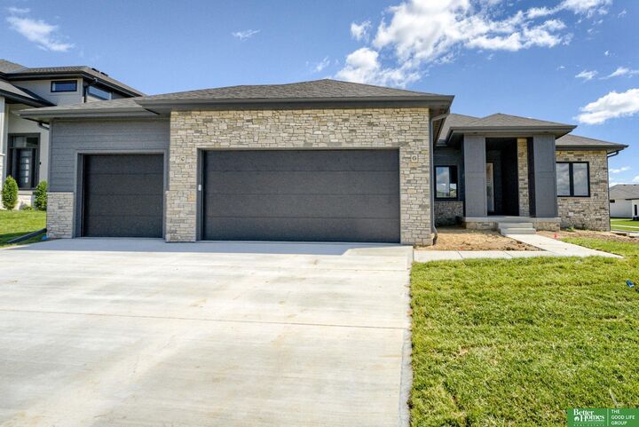 3321 S 212th Street  Elkhorn NE 68022 photo