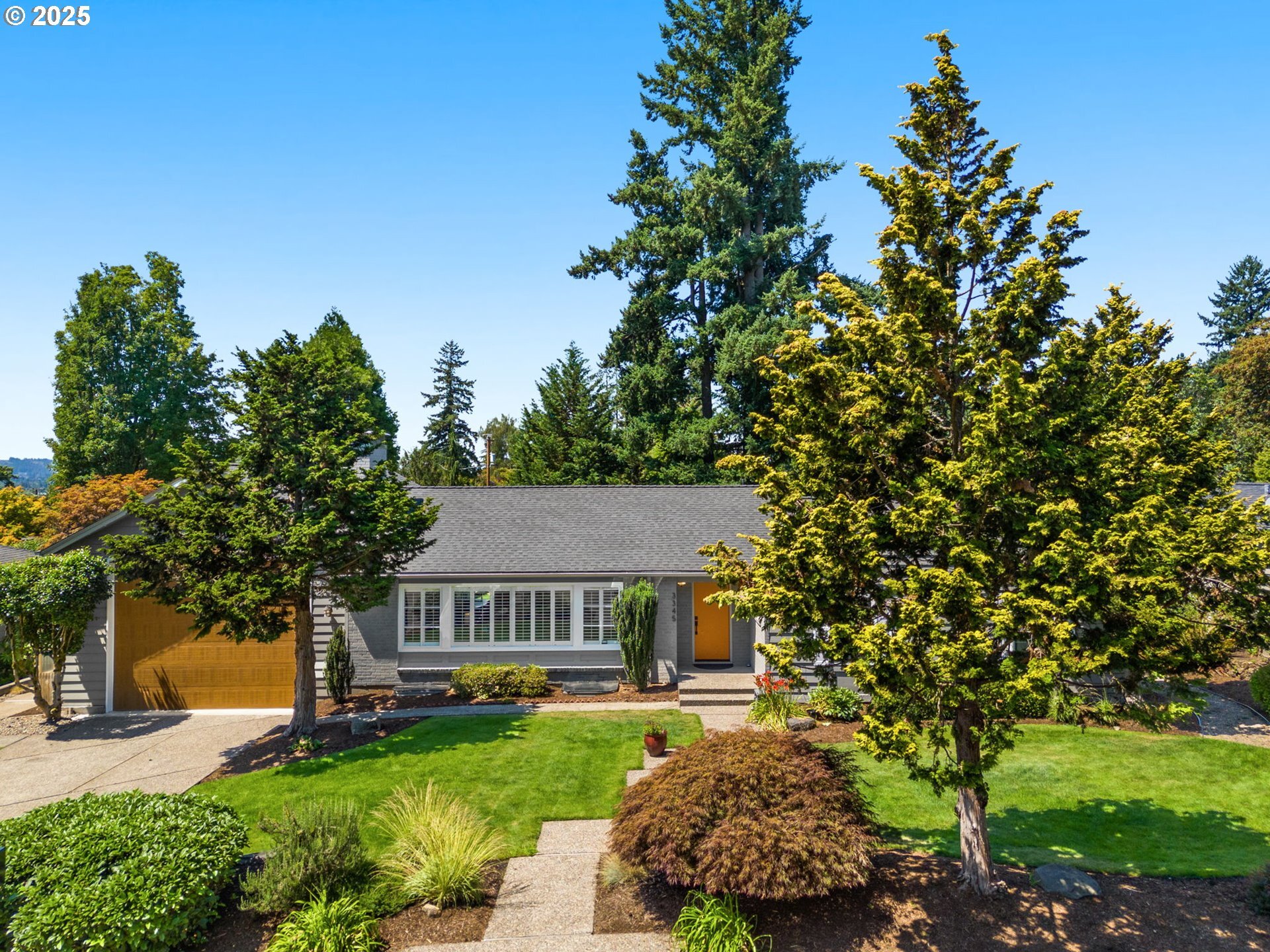Property Photo: 3345 SW 97th Ave OR 97225