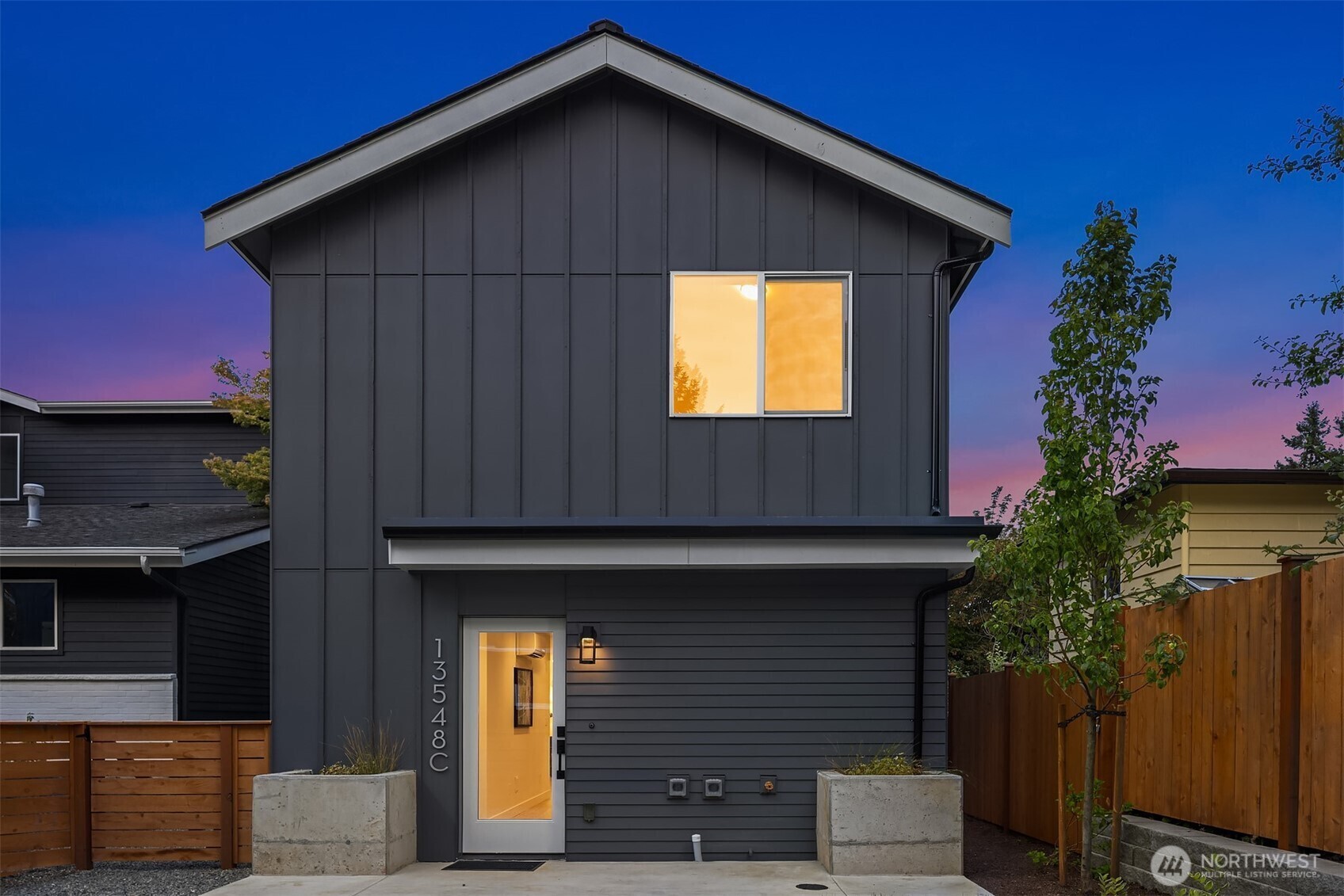 Property Photo: 13548 39th Avenue NE C WA 98125