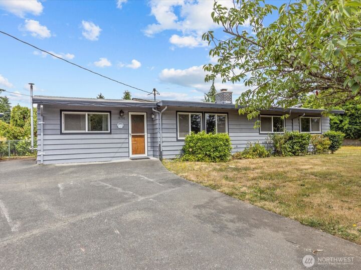 Property Photo: 18701 3rd Avenue S WA 98148