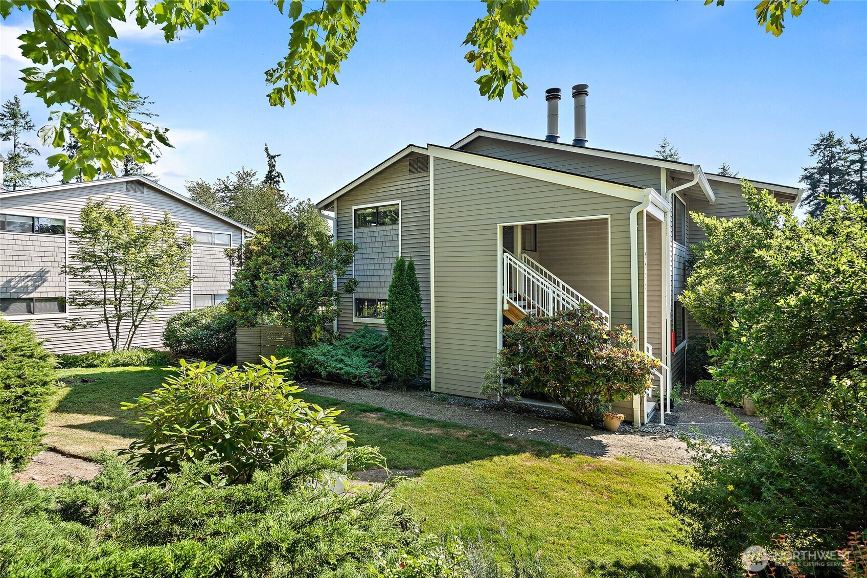 Property Photo:  9922 NE 144th Lane 502  WA 98034 