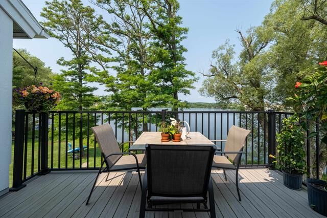 730 Centre Place  Traverse City MI 49686 photo