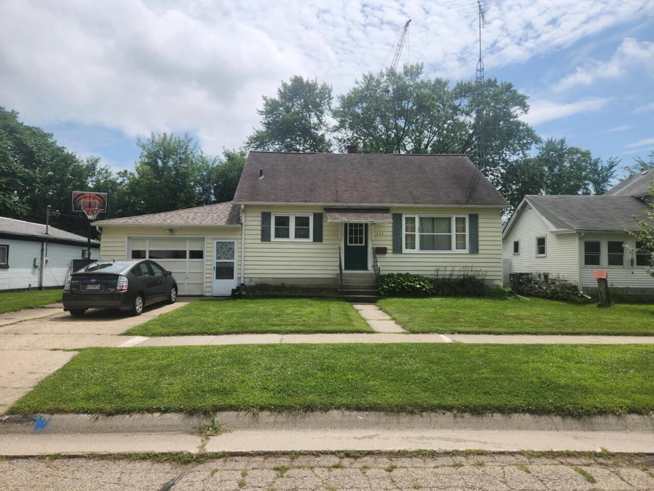 Property Photo: 504 East Edgewater Street WI 53901
