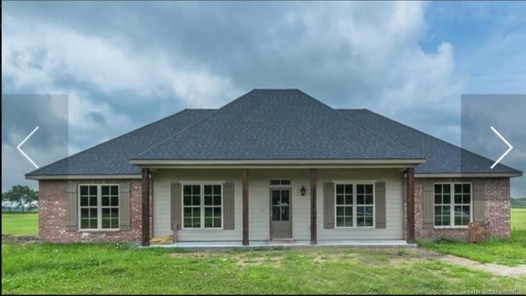 Property Photo: 228 Route 66 LA 70633