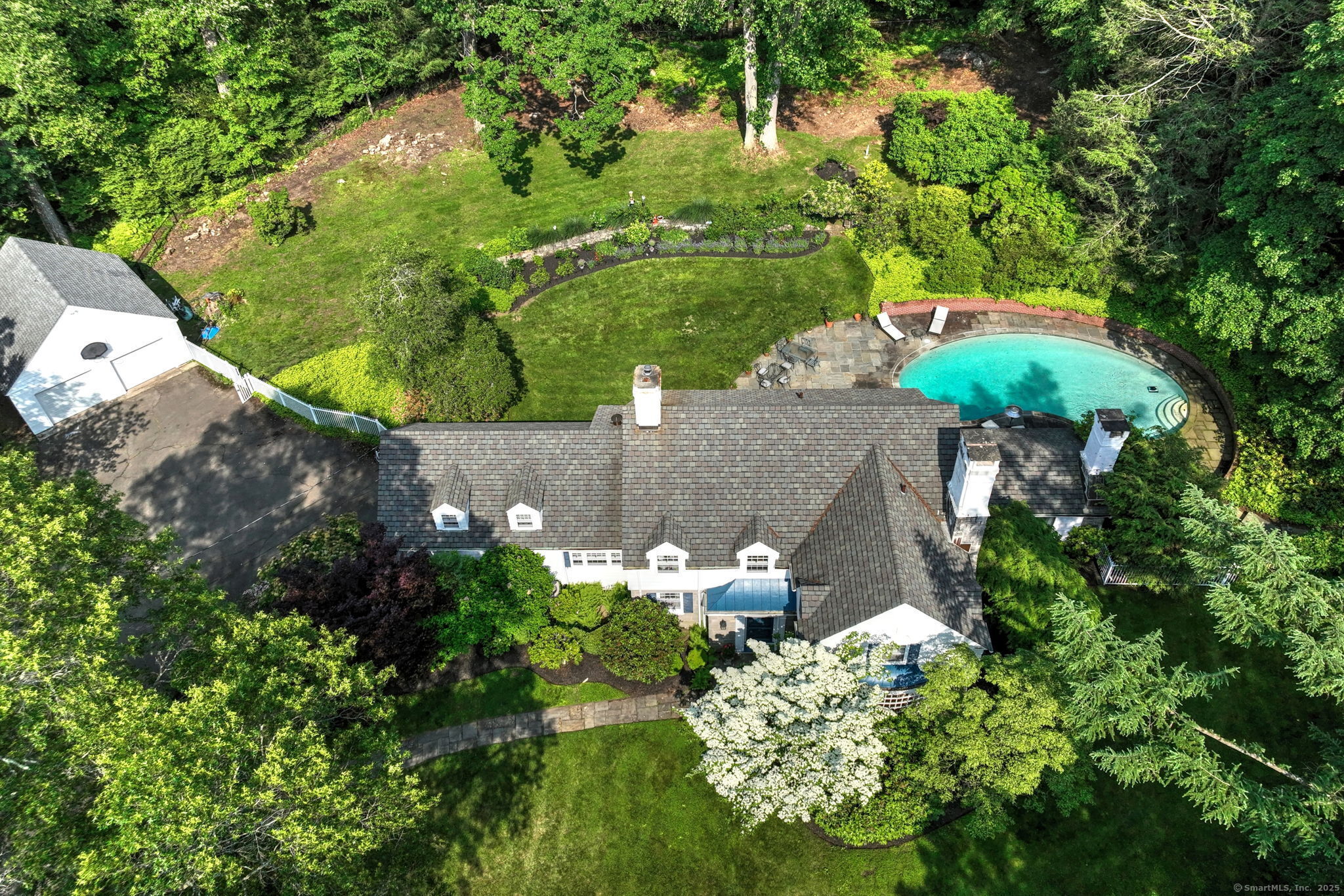 Property Photo:  4 Brook Road  CT 06525 