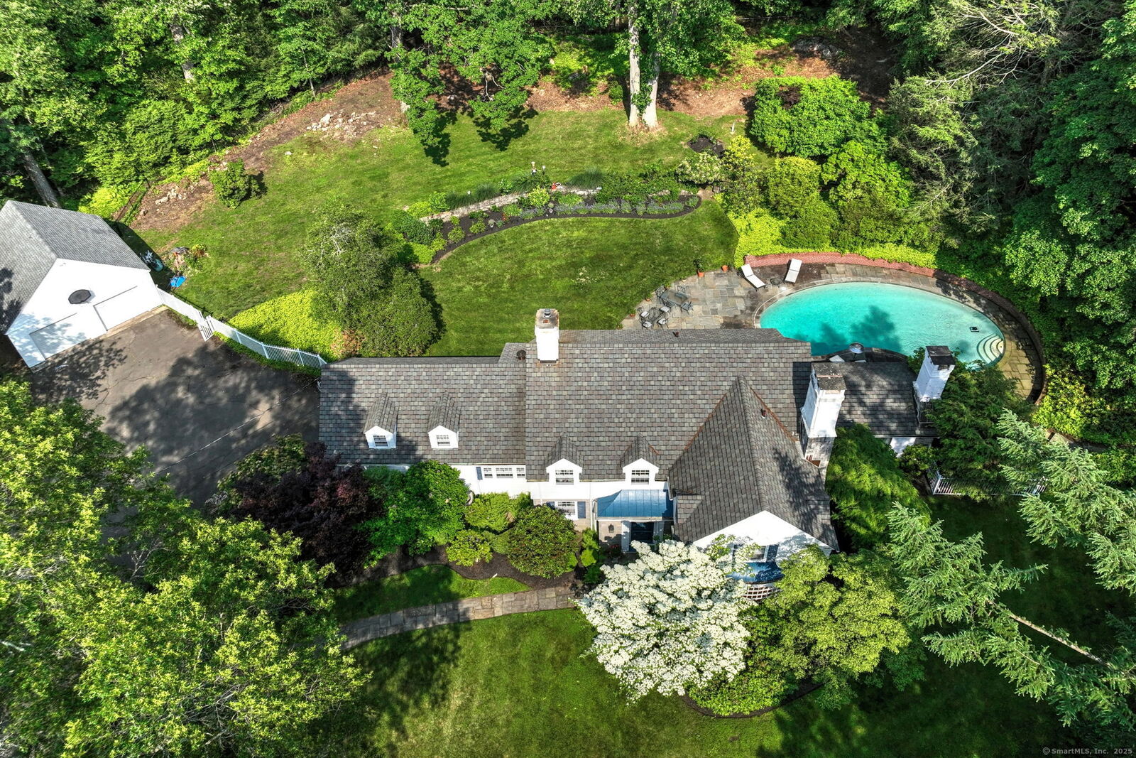 Property Photo:  4 Brook Road  CT 06525 