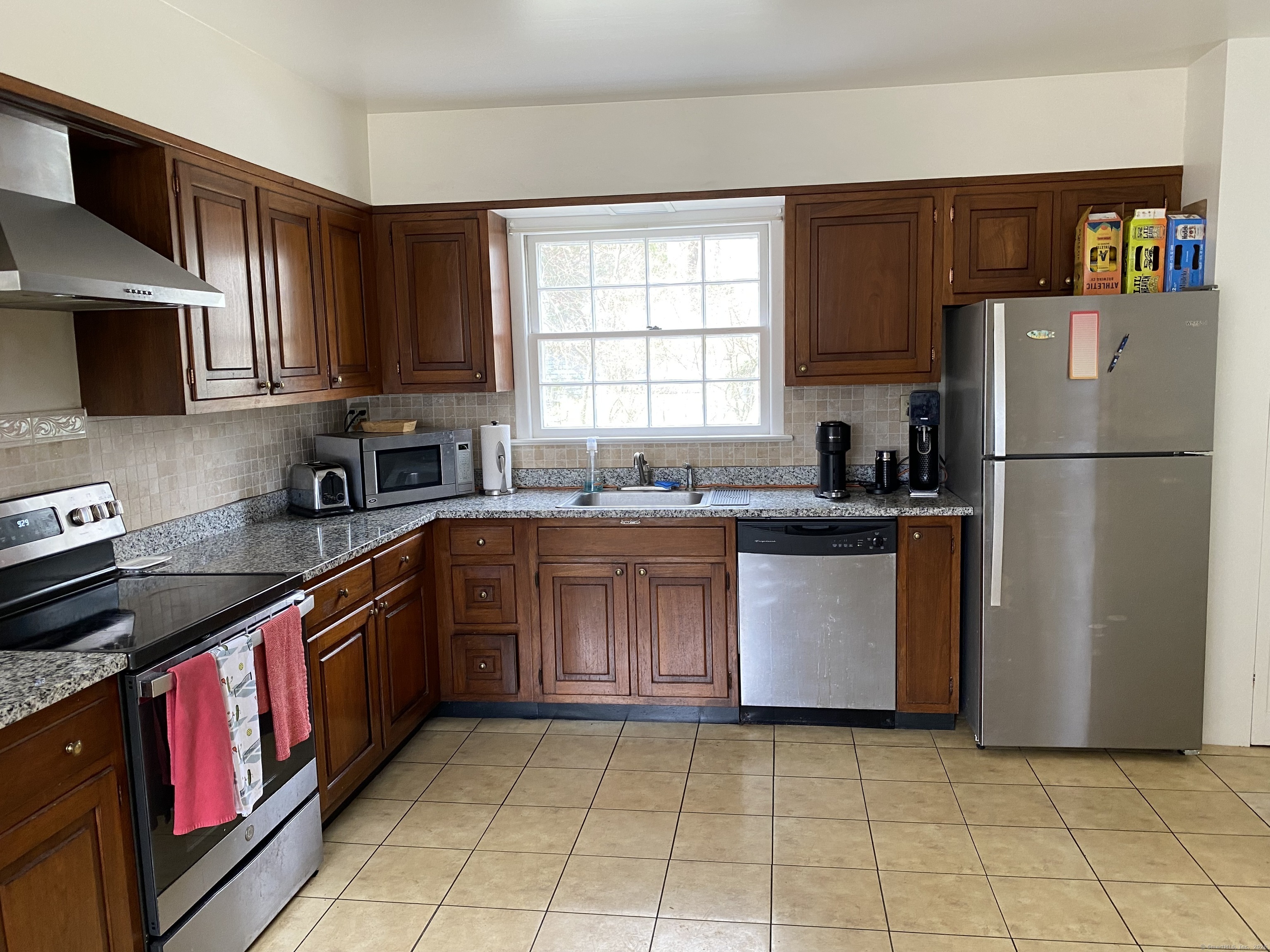 Property Photo: 3 Cricket Lane CT 06850
