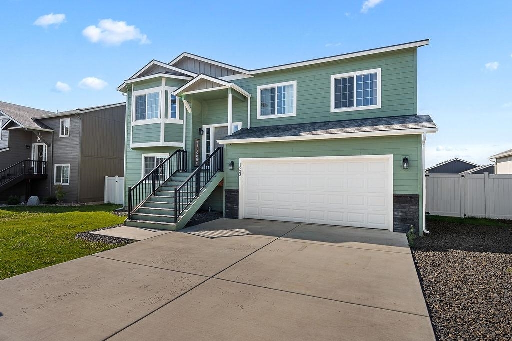Property Photo: 1522 E Marilyn Cir WA 99006