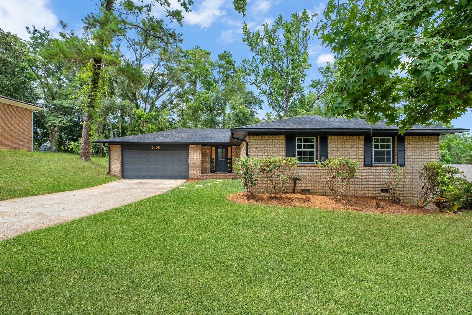 Property Photo:  1406 Lehigh Drive  FL 32301 