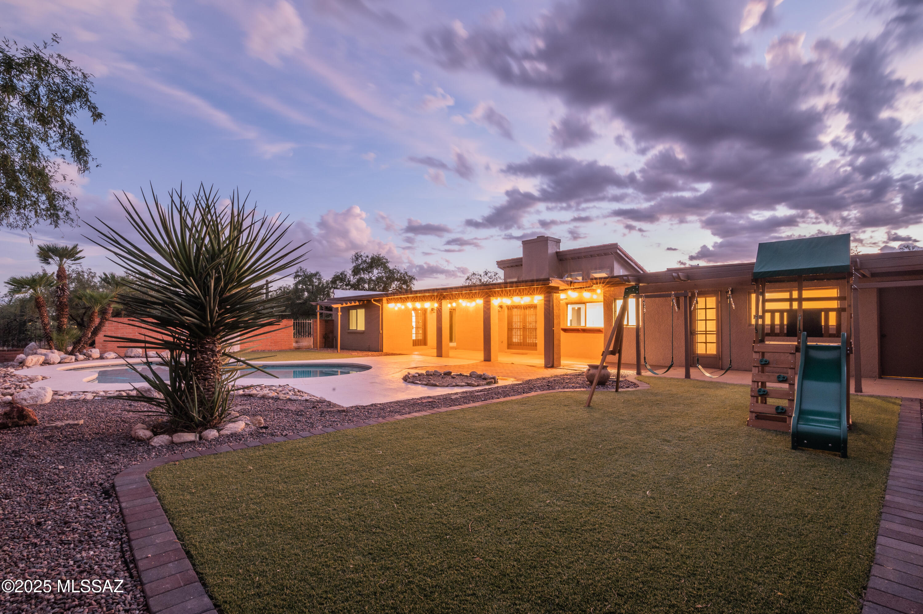 Property Photo:  4500 N Via Madre  AZ 85749 