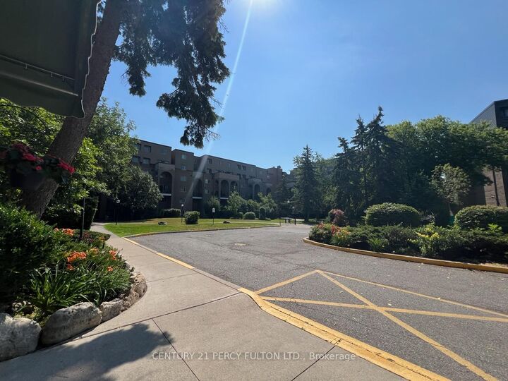 Photo de la propriété:  4005 Don Mills Road 228  ON M2H 3J9