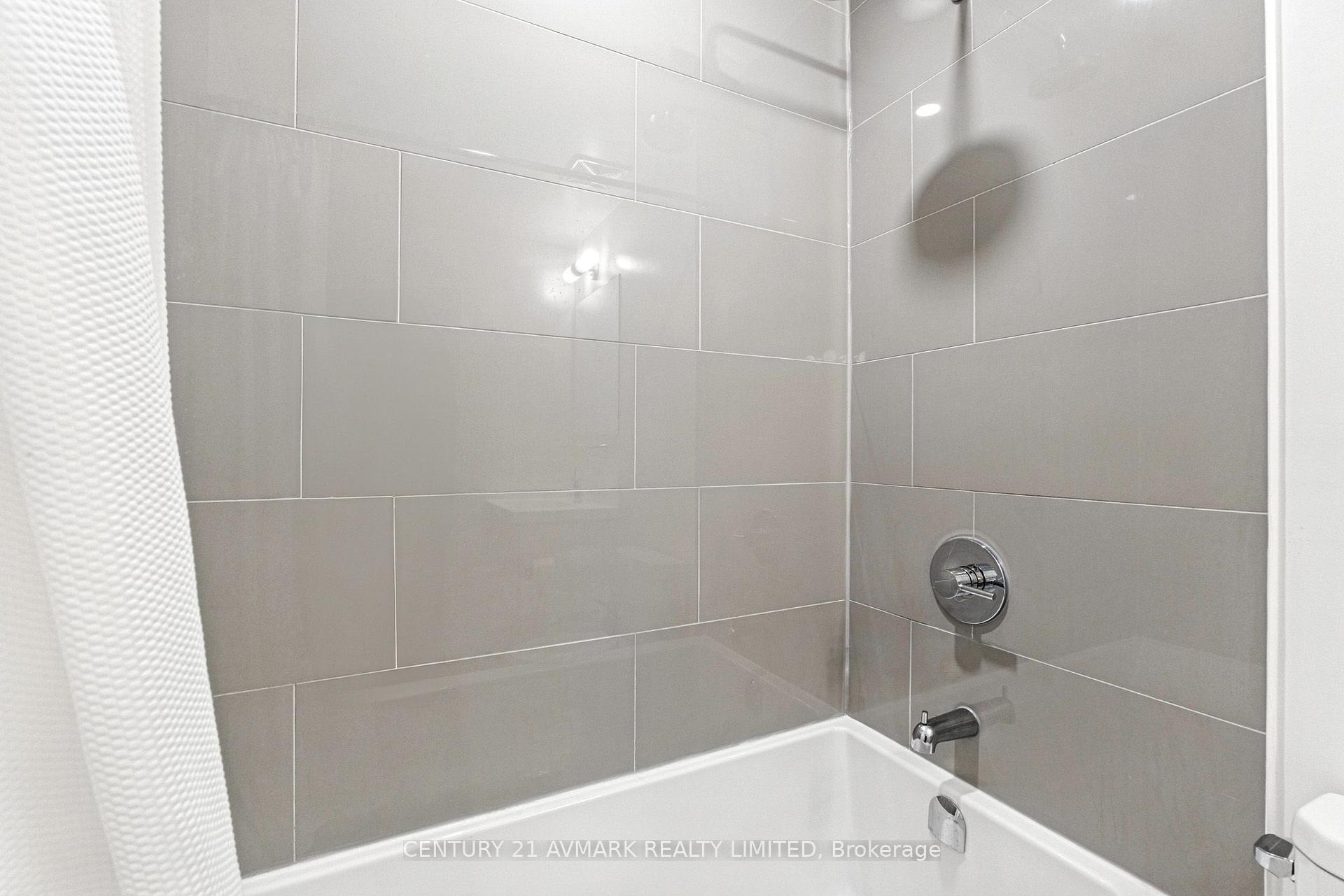 Property Photo:  34 Tubman Avenue 305  ON M5A 0R2 