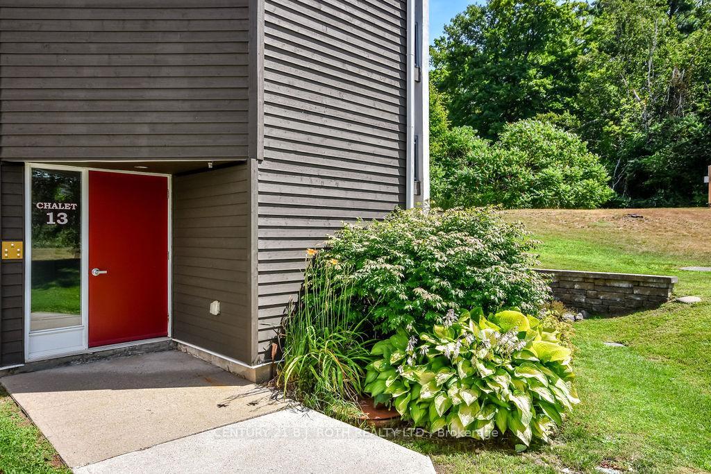 Photo de la propriété: 1102 Horseshoe Valley Road 126 ON L4M 4Y8