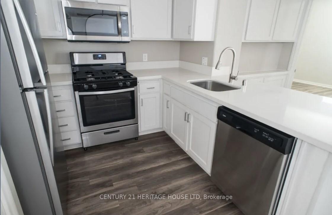 Photo de la propriété:  69 Curtis Street E 304  ON N5P 1H9 