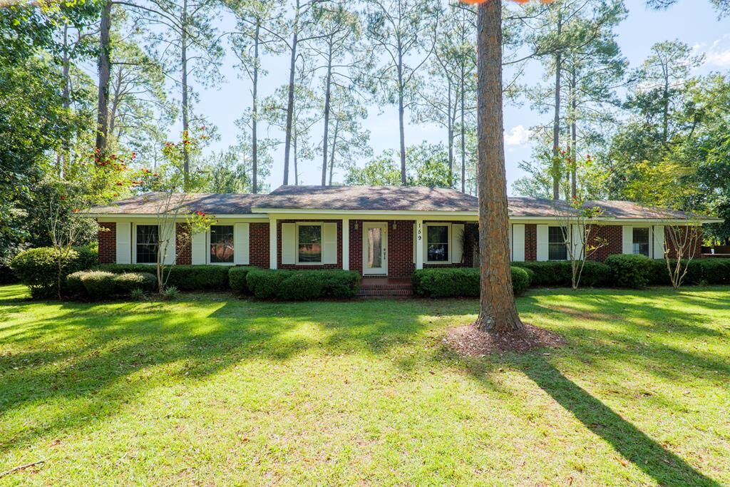 Property Photo: 159 Ridgeland Dr GA 31602