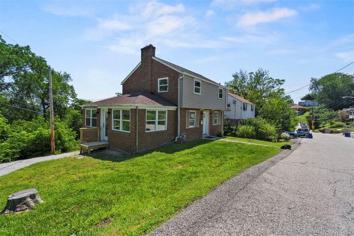 Property Photo:  1805 Hethlon St  PA 15220 