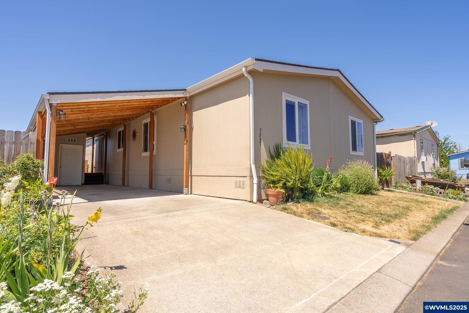 Property Photo:  5287 Crystal St NE 226  OR 97305 