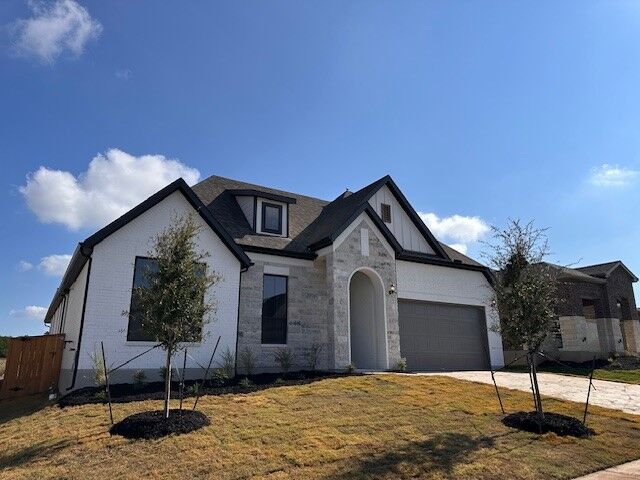Property Photo: 378 Muddy Creek Way TX 78640
