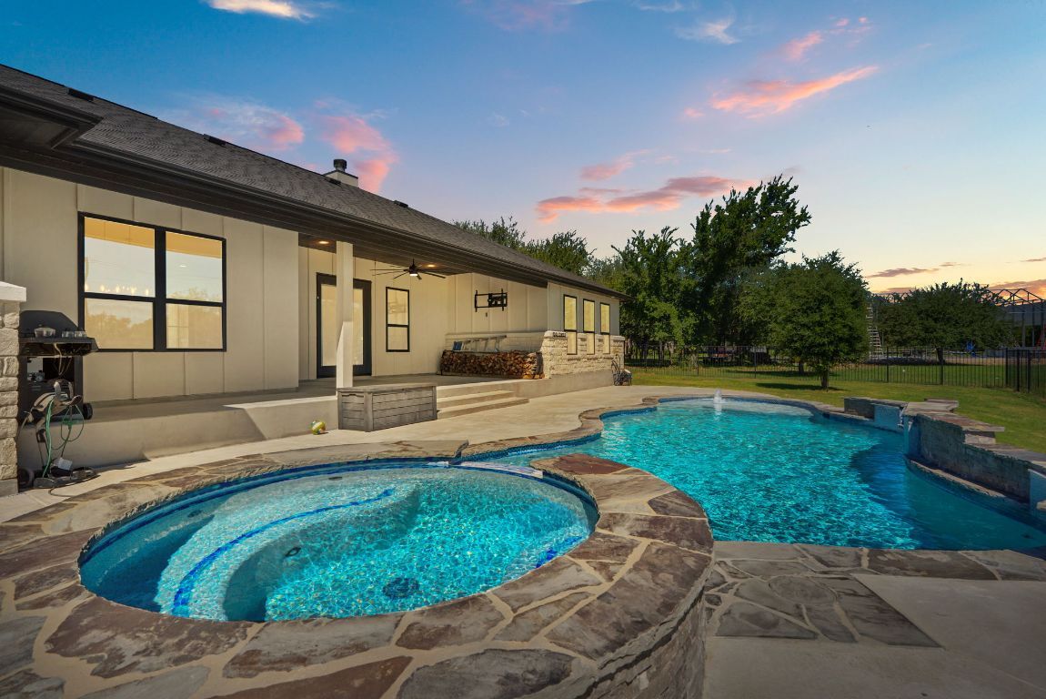 Property Photo:  416 Buffalo Trail  TX 78642 